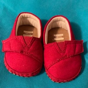 TOMS shoe size 1